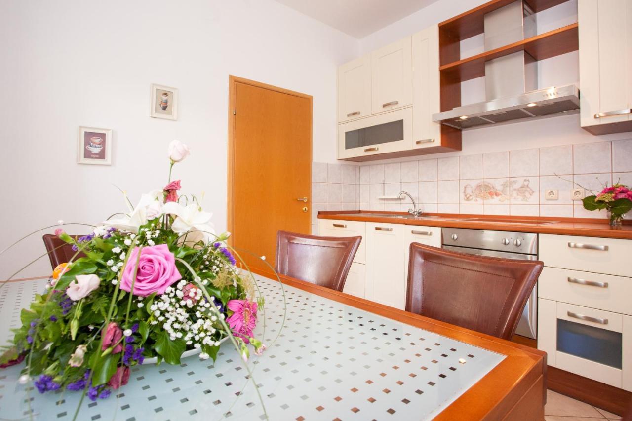 Apartments Dino Крк Экстерьер фото