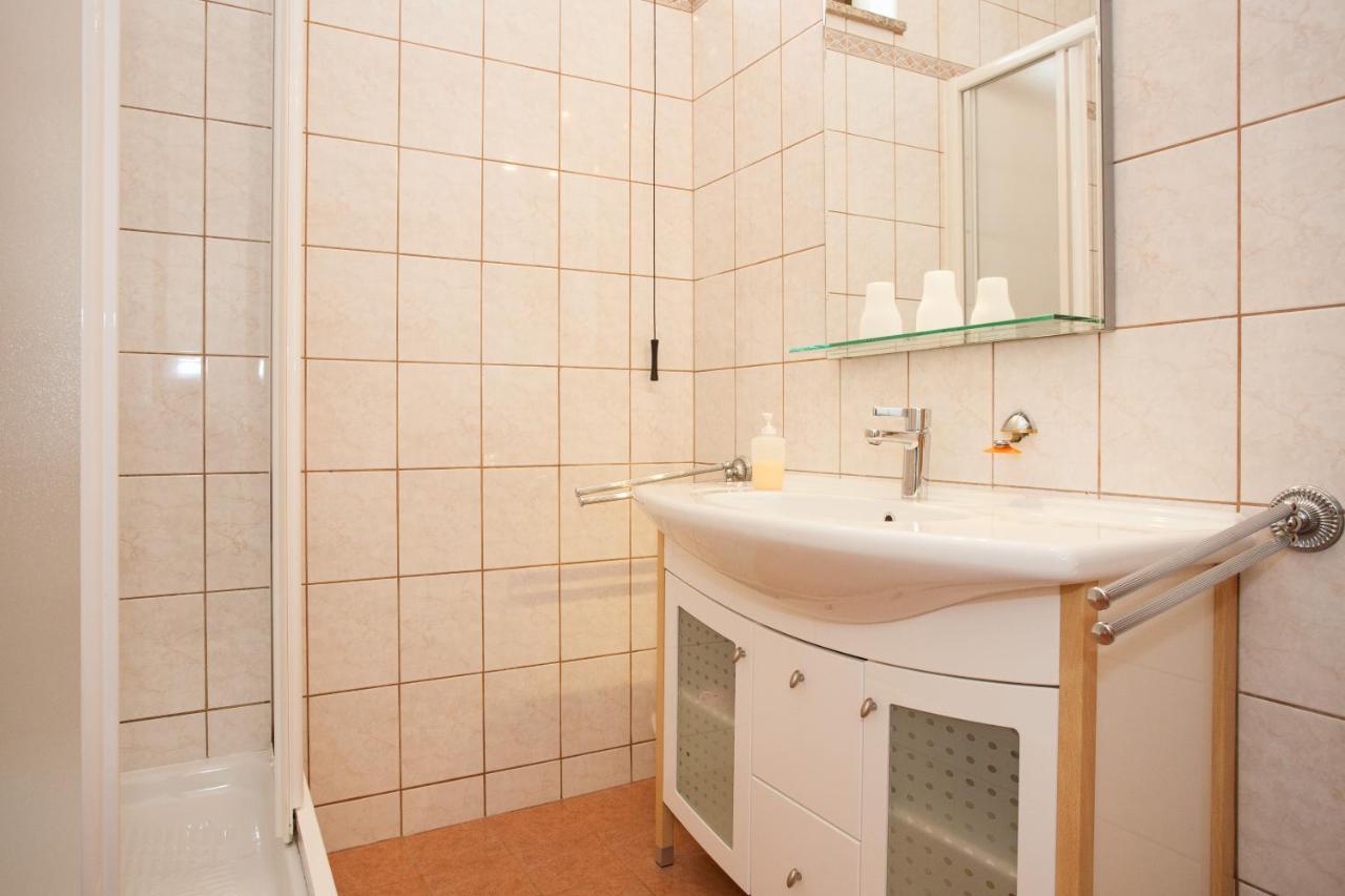 Apartments Dino Крк Экстерьер фото